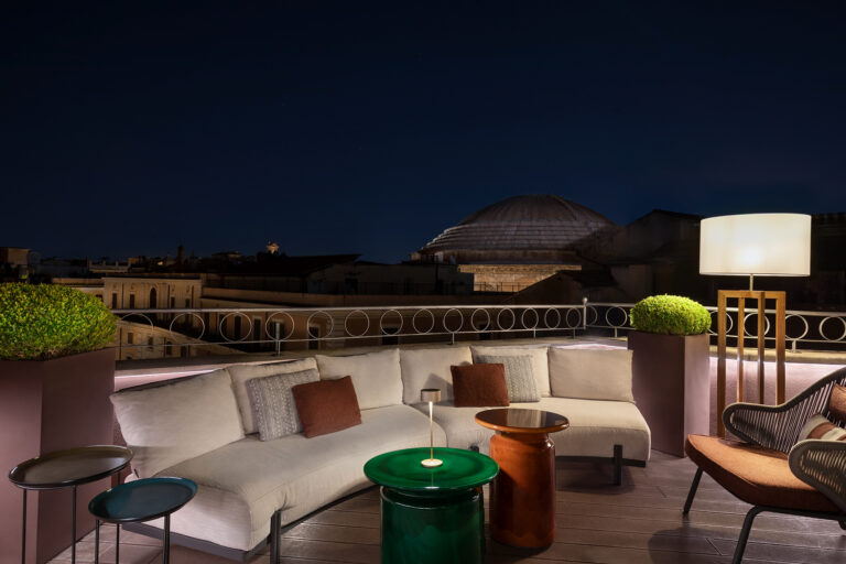 Divinity Terrace Roma Hotel - The Pantheon Iconic Rome Hotel